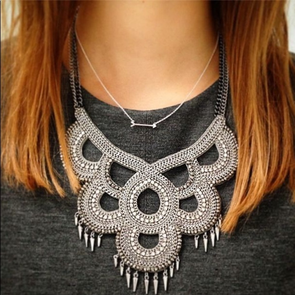 Stella & Dot Silver Tallulah Statement Bib Necklace